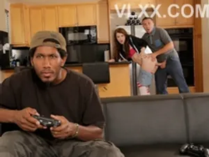 Cô gia sư dạy “hôn” và cậu thanh niên phê vl