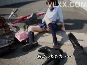 đang chill trong phòng tắm cũng không yên với nhỏ em kế