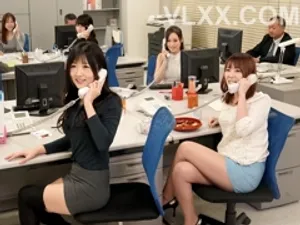 Làm bài tập cùng cô bạn thân